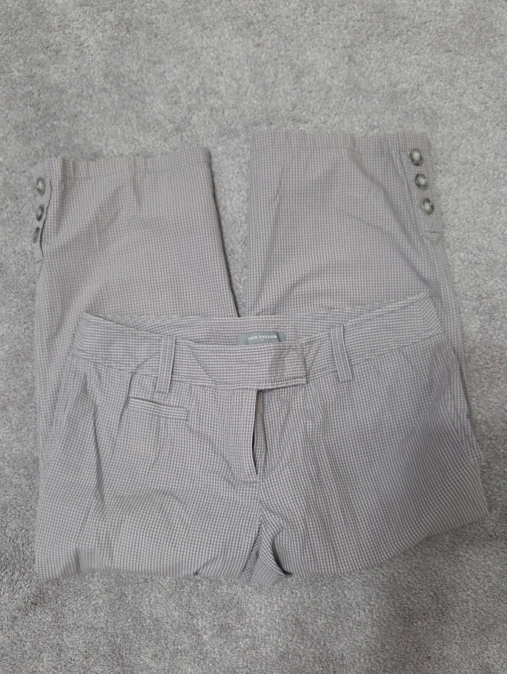 Ann Taylor Light Gray Checked Women's Capris